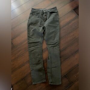 black stretchy jeans